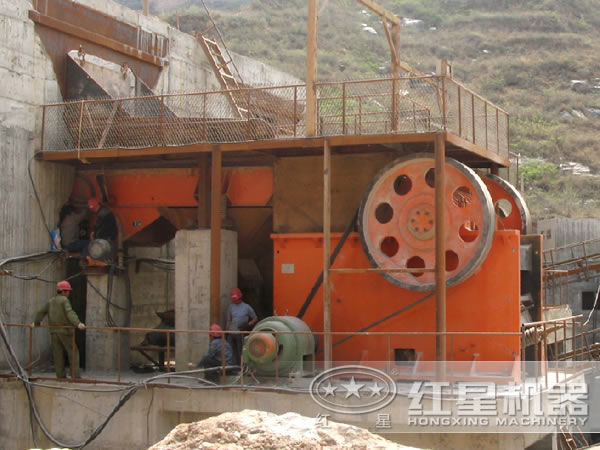 17噸顎式破碎機價格