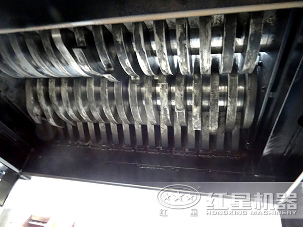 顎式破碎機的內部設計結構