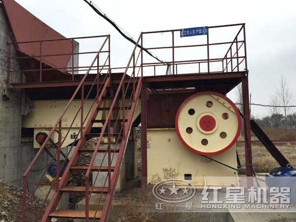 顎式破碎機環保事業在路上