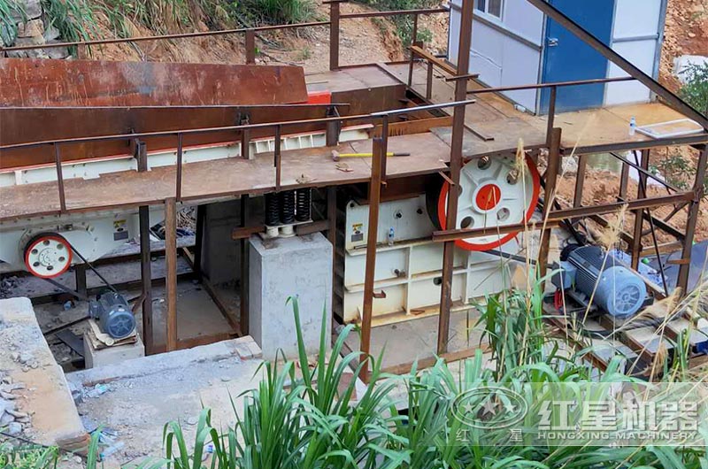 河卵石鄂式破碎機